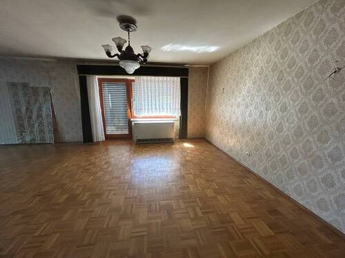 3031 Wohnraum mit Ausgang - 