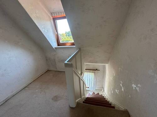 3031 Treppenaufgang ins DG - 