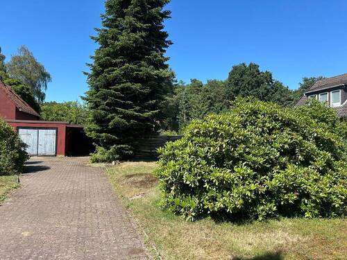 3031 Hof und Garage - 7 Zimmer Einfamilienhaus in Rodewald