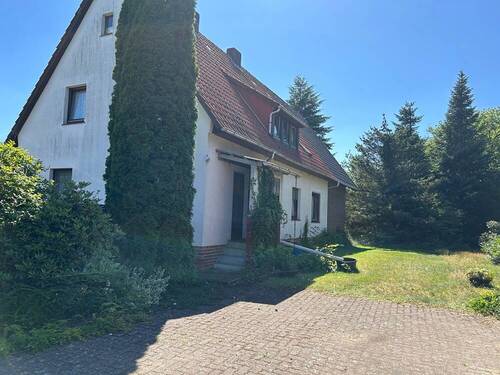 3031 Hof- und Seitenansicht - 