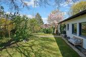 Bild 1 - Bungalow in beliebter Lage mit idyllischem Garten
