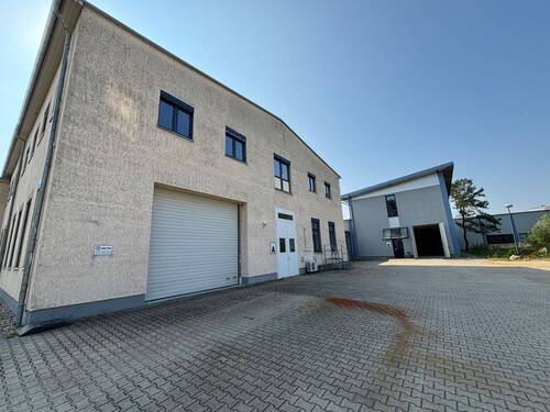 Aussenansicht - Halle in Zossen zur Miete