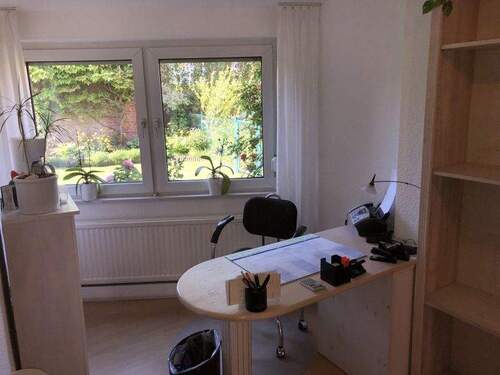 Büro - Gewerbeobjekt (Büro, Produktion, Verkauf) in Preetz zur Miete