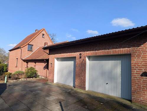Doppelgarage - 5 Zimmer Einfamilienhaus in Bremen