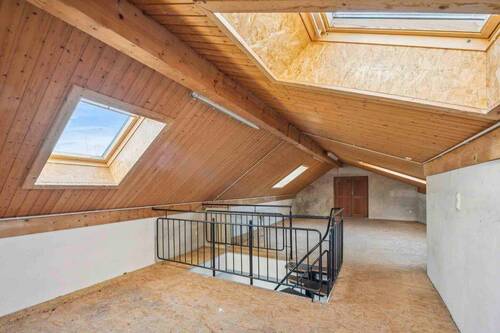 Lager über der Garage - 