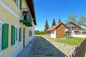 Hof Einfahrt - 6 Zimmer Mehrfamilienhaus, Wohnhaus in Landsberg