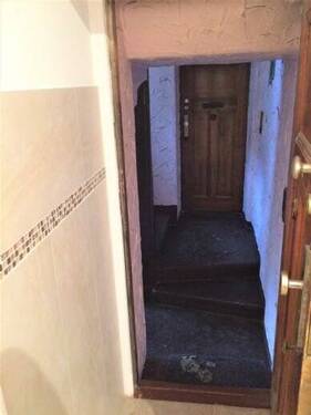 Küche Blick zum ehem. Dienstbotenaufgang - 