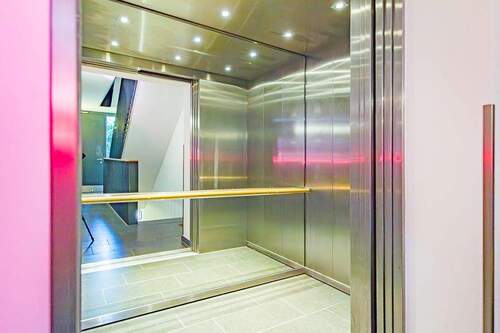Fahrstuhl - 