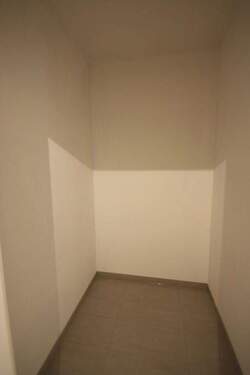 Abstellkammer - 