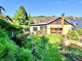 Außenansicht - KL-Erfenbach - Freistehendes Einfamilienhaus mit Garage und sehr schönem Garten