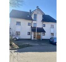sehr schöne Wohnung mit Loggia und Carport im 1.OG + Schwedenofen - Renchen Stadtgebiet