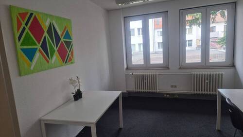 Büroraum 1 - Ruhiger 14 m² Büroraum für 1-2 Pers., flexibel, möbliert - Meetingraum separat