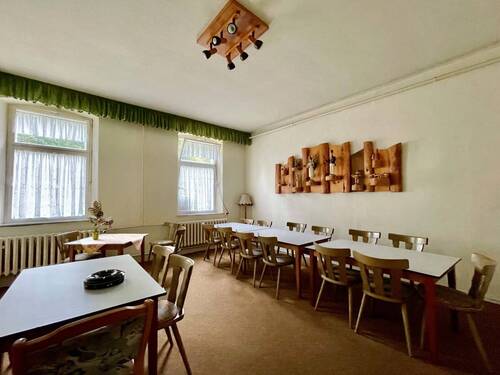 umgebauter großer Saal - 