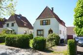Straßenansicht - 5 Zimmer Einfamilienhaus zum Kaufen in Bremen