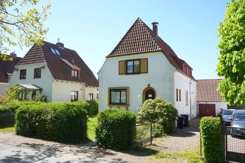 Straßenansicht - 5 Zimmer Einfamilienhaus zum Kaufen in Bremen