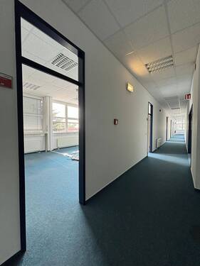Räume - Büro-Praxisfläche in Zossen - 1.380,00 EUR Kaltmiete,