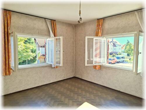 --Wohnzimmer m. Aussicht.jpg - Mehrfamilienhaus, Wohnhaus mit 240,00 m² in Immenstadt im Allgäu zum Kaufen