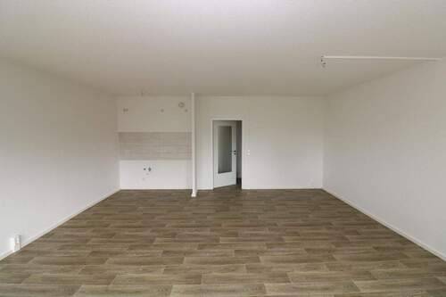 Wohnzimmer - 3 Zimmer Etagenwohnung zur Miete in Freiberg