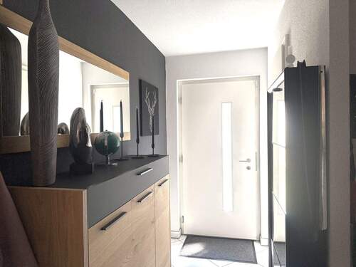 Diele - 5 Zimmer Doppelhaushälfte zum Kaufen in München