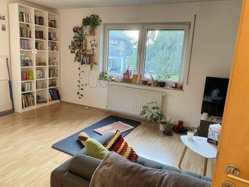 Wohnzimmer - 3 Zimmer Etagenwohnung zum Kaufen in Wildeshausen