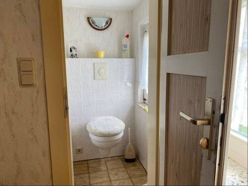 WC - 