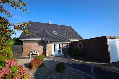 Außenansicht - Ihr neues Zuhause in Heide - Modern, gepflegt und bestens ausgestattet