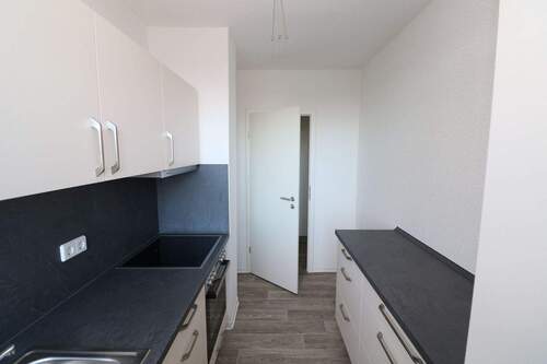 Beispiel Küche - 3 Zimmer Etagenwohnung zur Miete in Freiberg