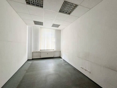 Büroraum 2 - Büro mit 180,00 m&sup2; in Chemnitz / Siegmar zur Miete
