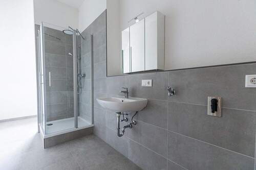 Duschbad - Etagenwohnung mit 110,00 m² in Wiesbaden zur Miete