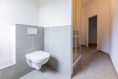 Duschbad Ansicht 2 - 