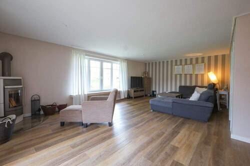 Wohnzimmer - Einfamilienhaus mit 195,00 m² in Wesseln zum Kaufen