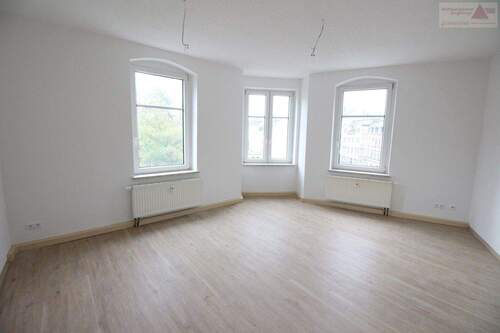 Wohnzimmer.JPG - 3 Zimmer Etagenwohnung in Aue