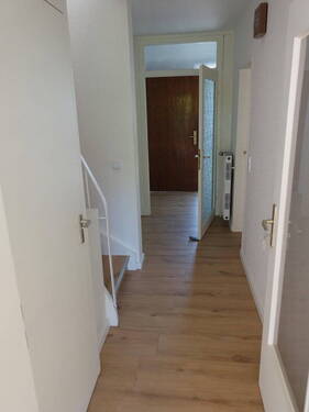 Flur - 4 Zimmer Reihenmittelhaus in Bremerhaven