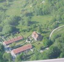 Gutshof am kleinen Kreidebruch mit vierzehn Mietern Zehn Einfamilienreihenmittelhäusern auf der Insel Rügen Wohnparadies und Ferienparadies - Sagard Gummanz