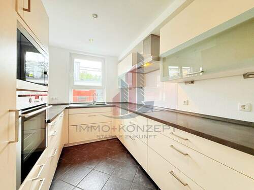 Die Küche mit allen wichtigen Geräten - 