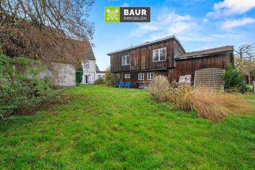 Großzügige Gartenfläche - 