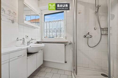 Duschbadezimmer im OG - 