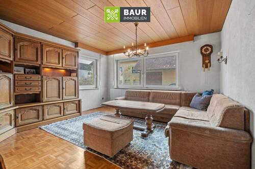 Großzügiger Wohnbereich im EG - 