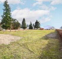 Attraktives Baugrundstück mit Planungssicherheit: positiver Bauvorbescheid vorhanden - Goldberg