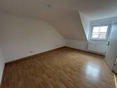 Bild 1 - Helles neues WG Zimmer in 3er WG Gründung Flamersheim ideal für Pendler & Studenten