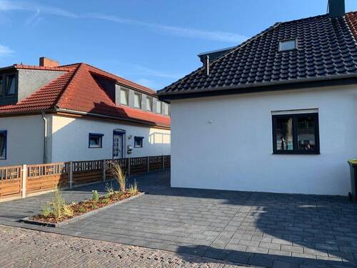 Außenansicht vor dem Haus - 2 Zimmer Reihenendhaus in Bremen
