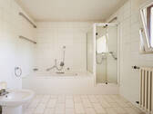 Badezimmer Ansicht 1 - 