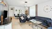 Wohnzimmer 2 - Helle 3-Zimmer-Wohnung mit Südbalkon in gepflegtem Mehrfamilienhaus