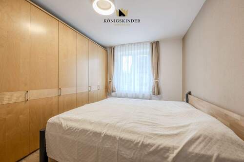 Erdgeschoss-Schlafzimmer: hell, ruhig und ideal für erholsame Nächte. - 