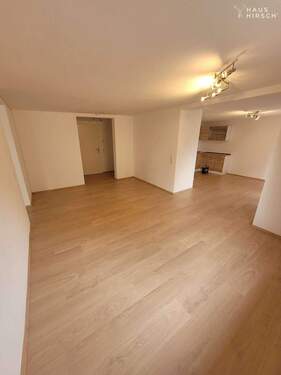 Wohnzimmer - 3 Zimmer Etagenwohnung zum Kaufen in Bad Dürrheim