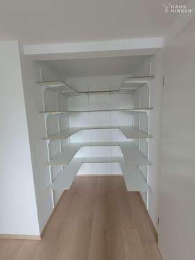 Begehbarer Kleiderschrank (Schlafzimmer) - 