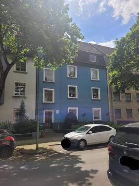 Hausansicht - sehr schöne 3,5 Zi Whg. in der 3. Etage mit Einbauküche