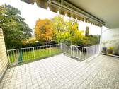Ihr zukünftiges Wohlfühl-Zuhause! - TOP-Lage mit Rheinblick in Bonn-Beuel: Helle 2-Zimmer-Wohnung mit großem Terrassenbalkon