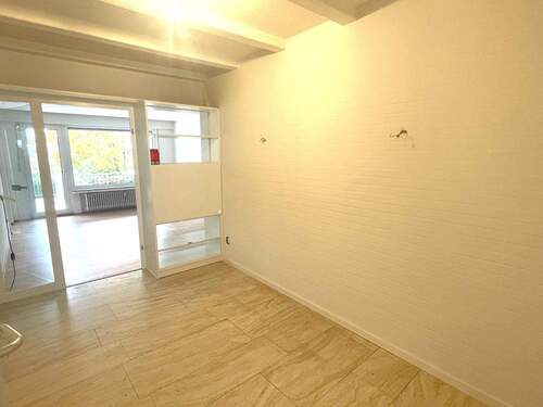 Bitte treten Sie ein ...! - 2 Zimmer Terrassenwohnung in Bonn