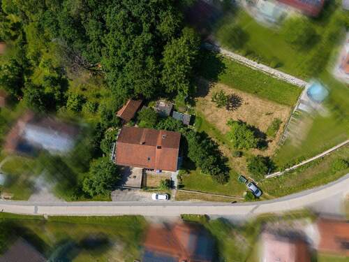 Vogelperspektive - 8 Zimmer Mehrfamilienhaus, Wohnhaus zum Kaufen in Tiefenbach